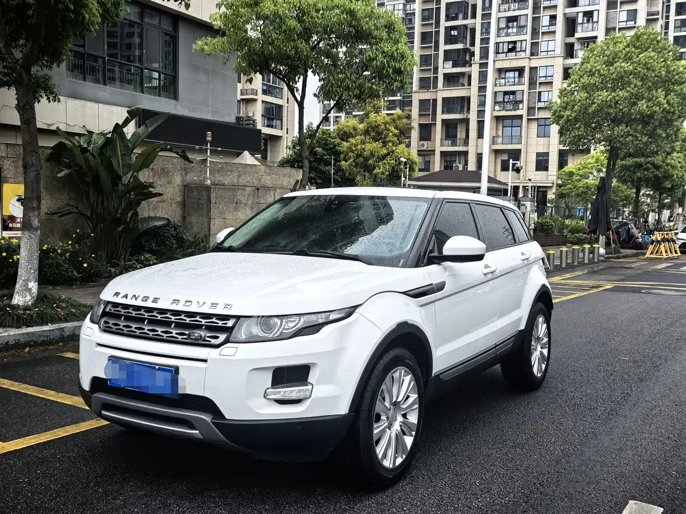 Land Rover Range Rover Evoque 2016 2.0T SE ZhiYao