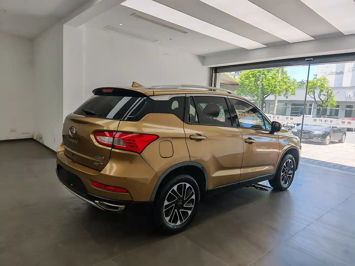 GAC Trumpchi Trumpchi GS4 2015 200T Manual Luxury Edition фото 4