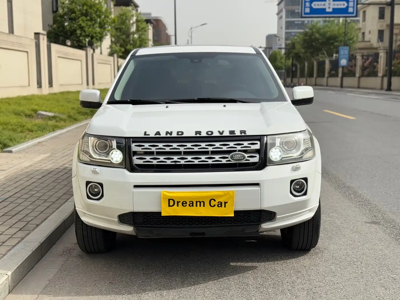 Land Rover Freelander 2 2014 2.0T Si4 SE Gasoline Edition фото 4