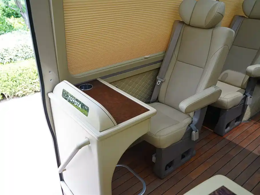 Toyota Coaster 2019 4.0L Premium Vehicle GRB53L-ZEMSK 23-seater 9GR фото 18