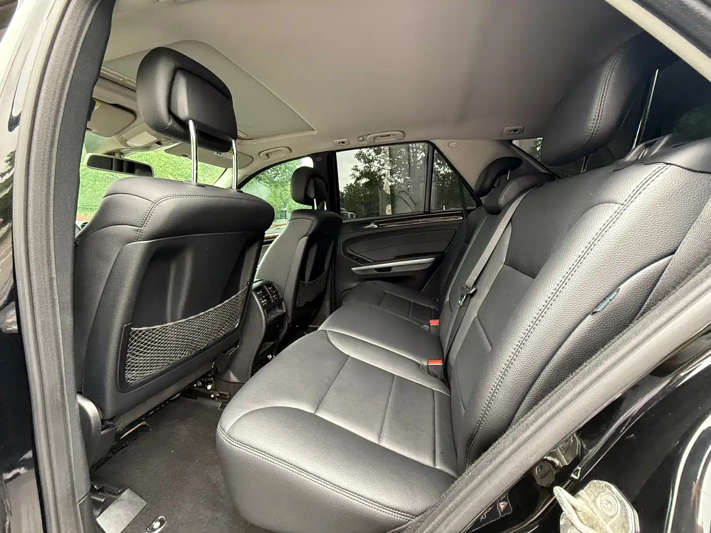 Mercedes-Benz M-Class 2010 ML 350 4MATIC Luxury фото 5