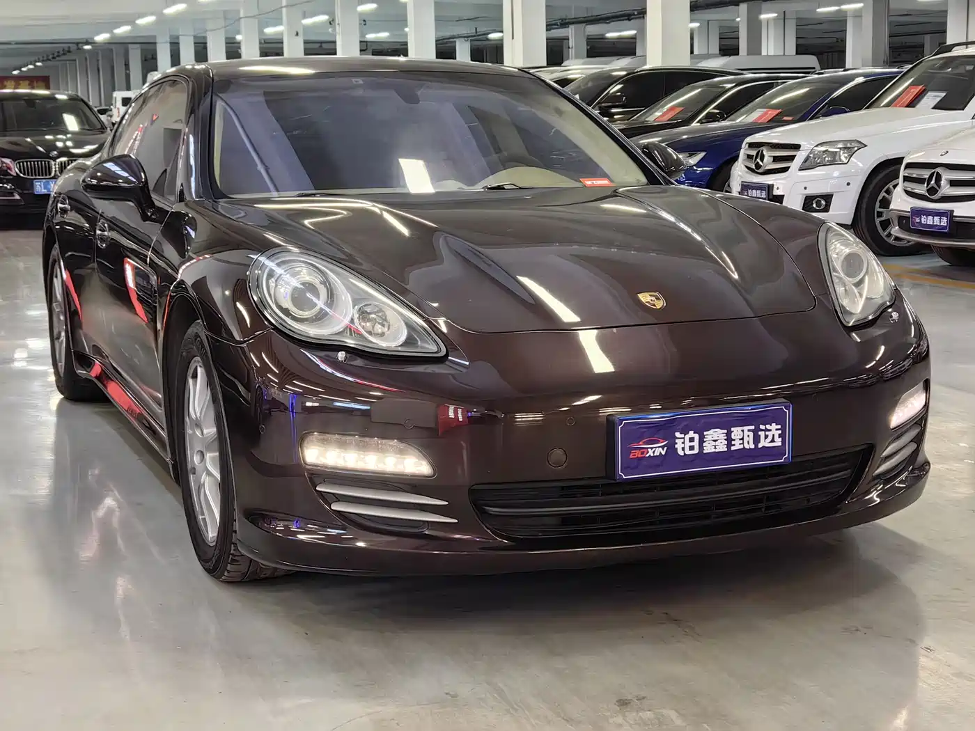 Porsche Panamera 2010 Panamera 4 3.6L фото 3