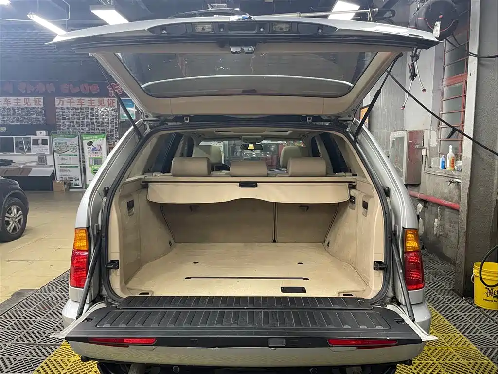 BMW X5 (Import) 2004