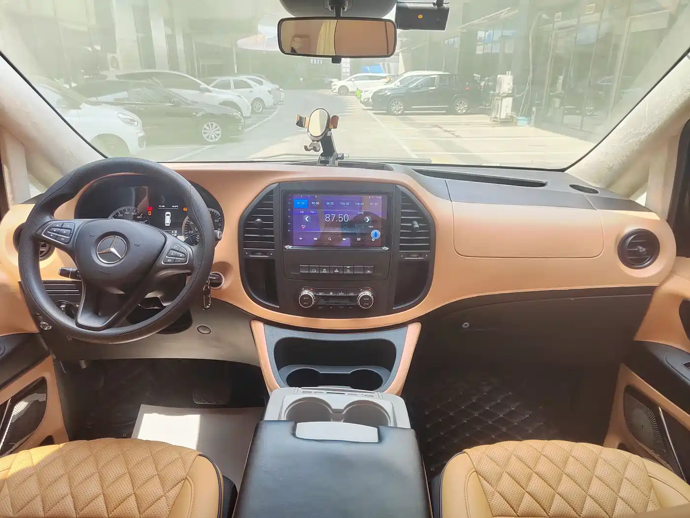 Mercedes-Benz Vito 2018 2.0T Elite Edition 7-seater China VI фото 10