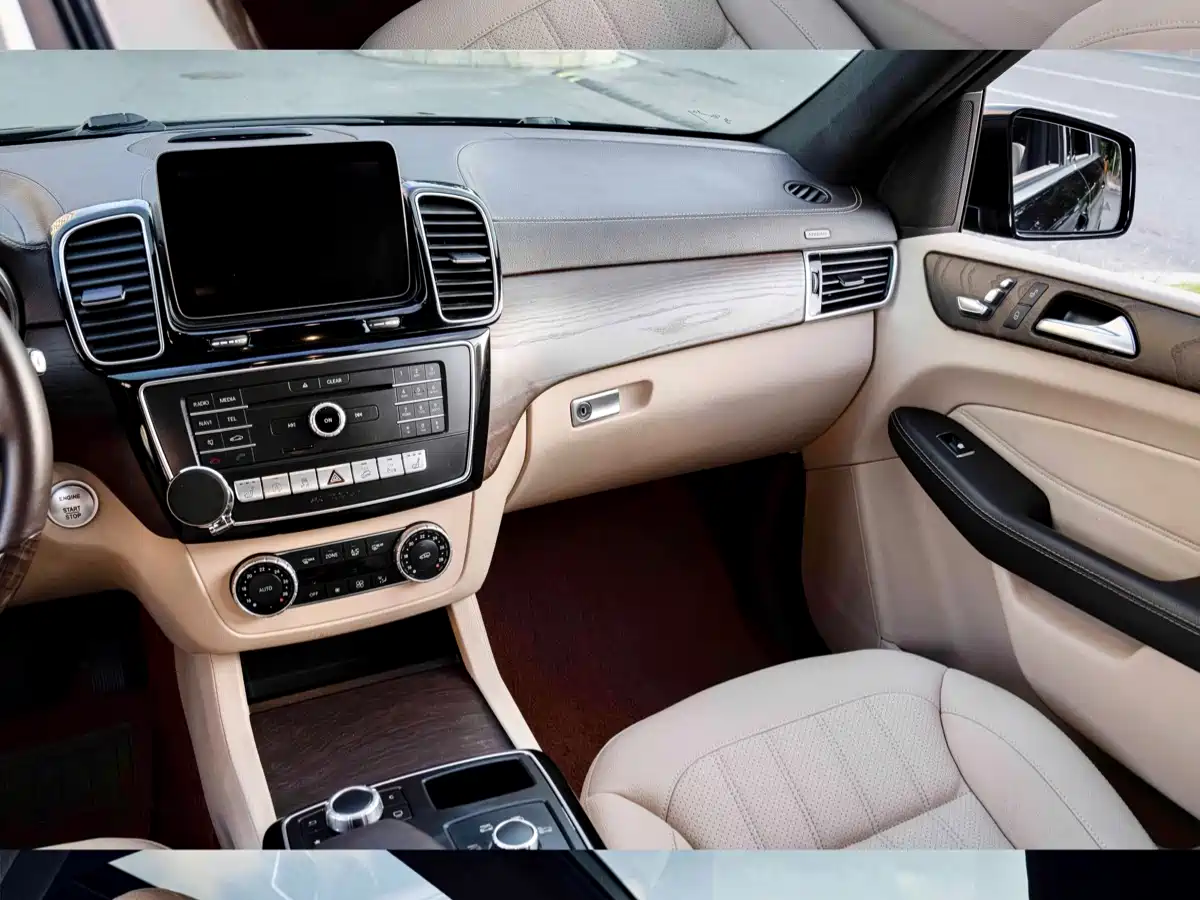 Mercedes-Benz GLE 2017 GLE 320 4MATIC Dynamic фото 8