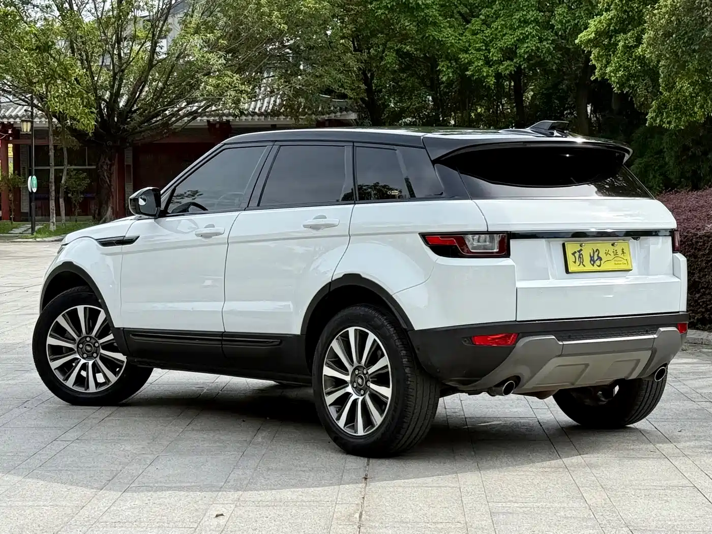 Land Rover Range Rover Evoque 2018 240PS SE Smart Edition фото 6