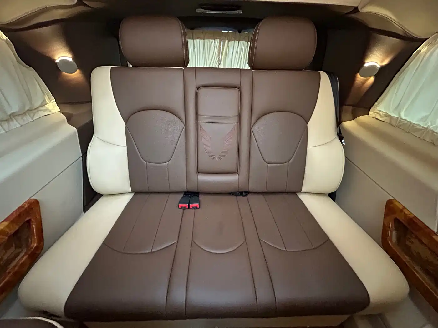 Mercedes-Benz V-Class 2017 Model V 260 L Premium Extended Edition фото 17