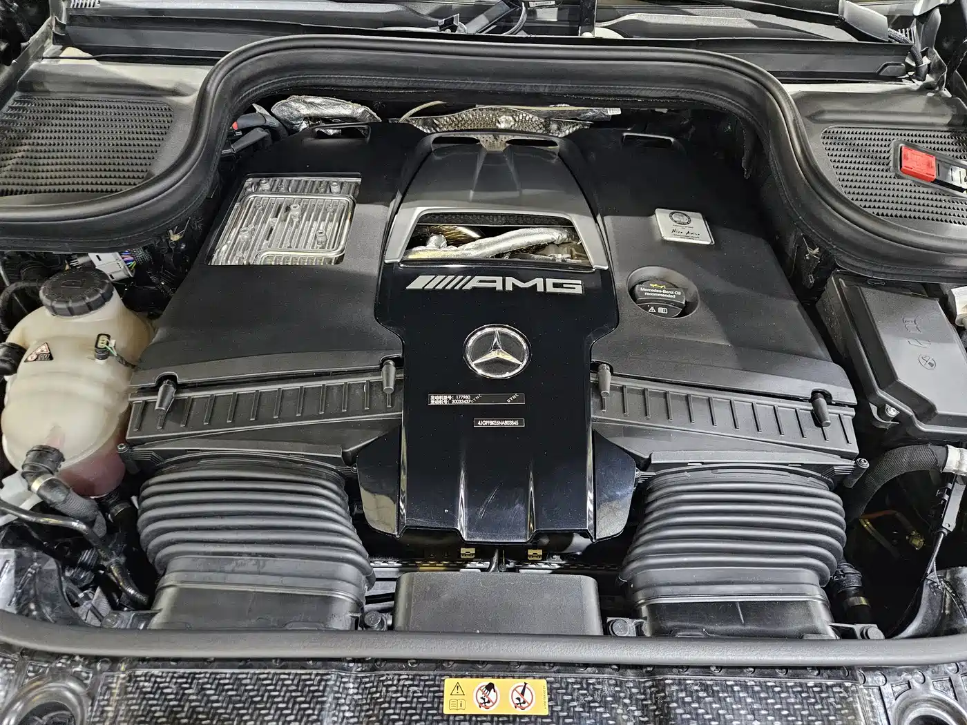 Mercedes-Benz GLS AMG 2024 AMG GLS 63 4MATIC+ фото 27
