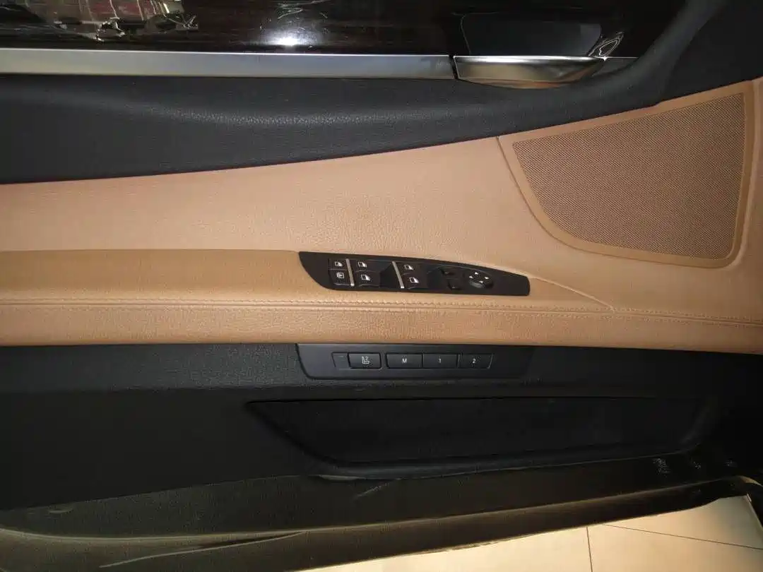 BMW 7 Series 2013 Model 730Li Leading фото 11