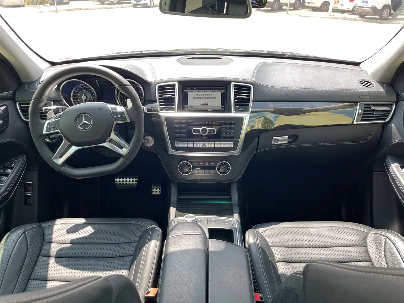 Mercedes-Benz GL-Class AMG 2014 AMG GL 63 фото 14