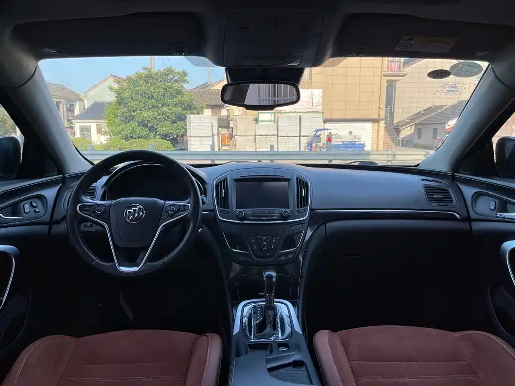Buick Regal 2015 1.6T Elite Tech Edition фото 4