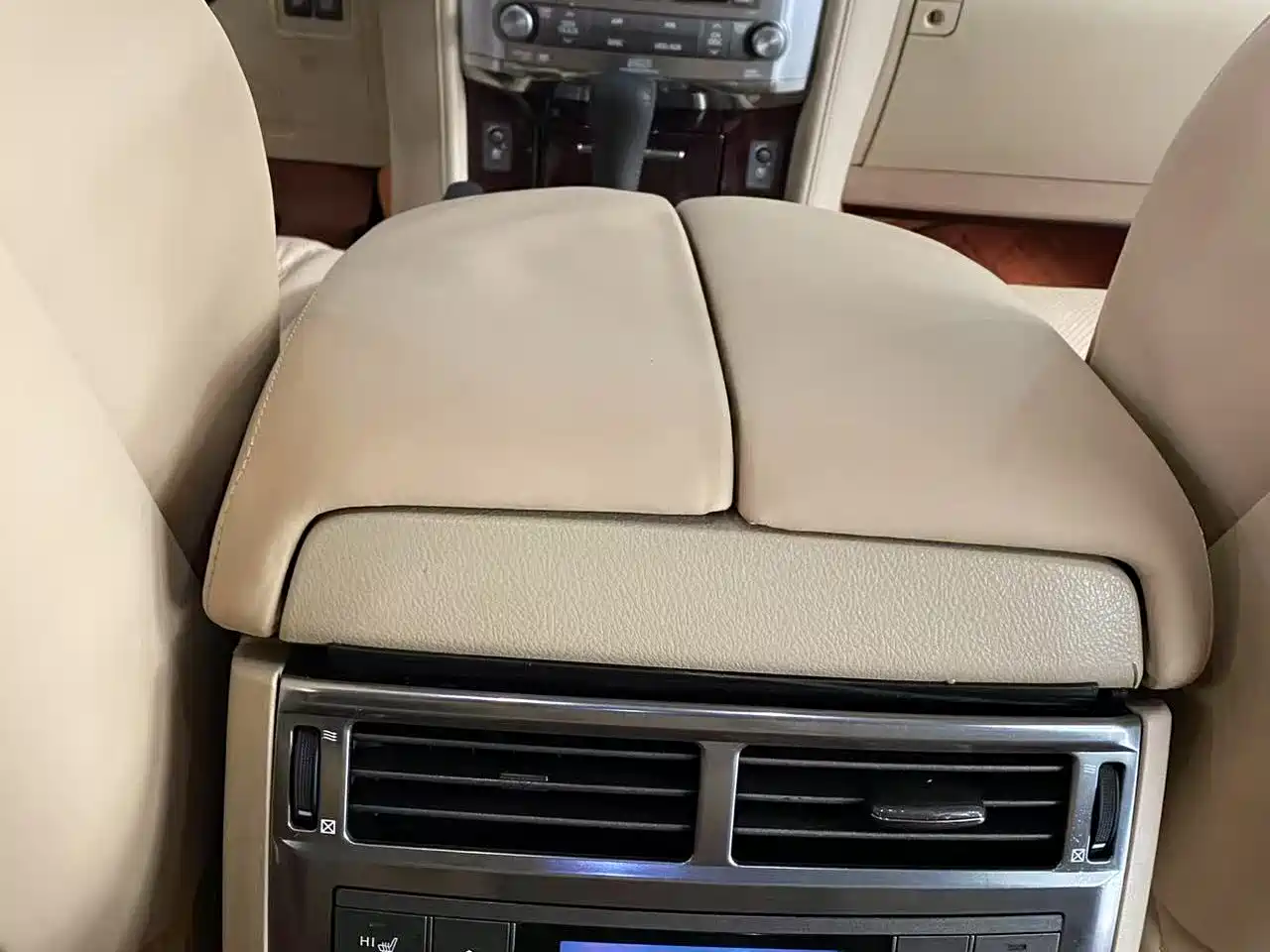 Lexus LX 2009 570 фото 15