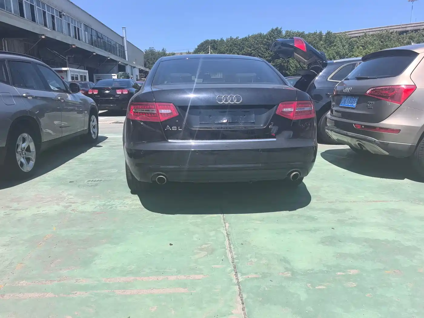 Audi A6L 2010 2.0 TFSI Automatic Standard фото 14