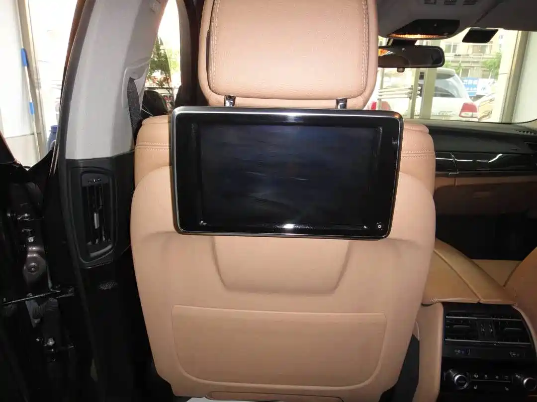 BMW 7 Series 2013 Model 730Li Leading фото 10