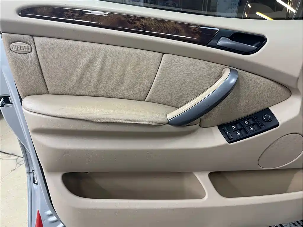 BMW X5 (Import) 2004