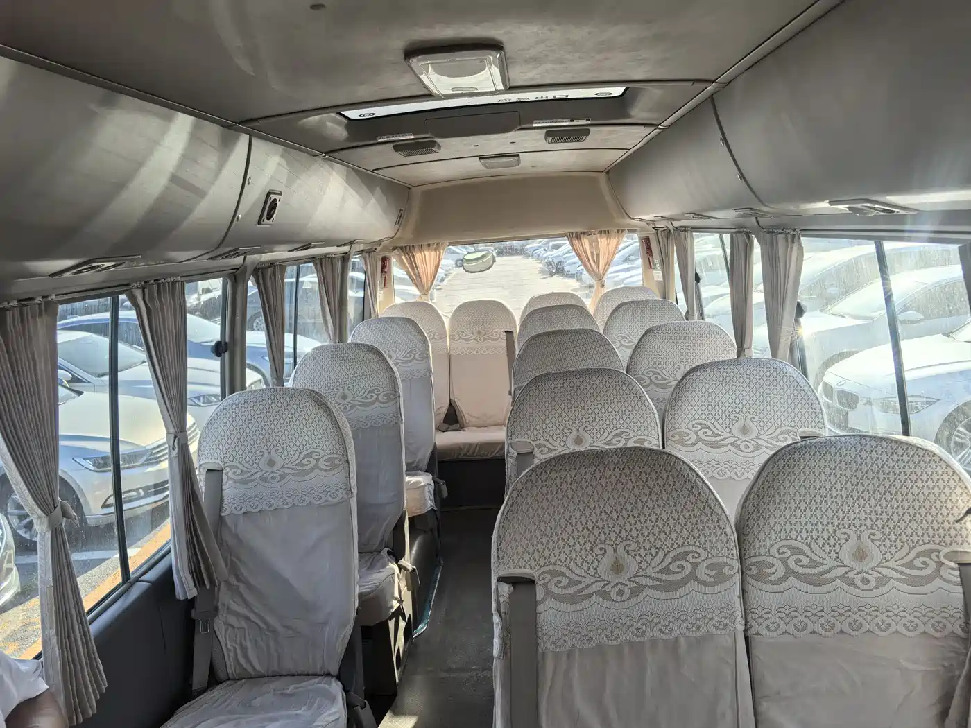 Toyota Coaster 2015 2.7L Premium TRB53L-ZCMSK 20-Seater фото 5