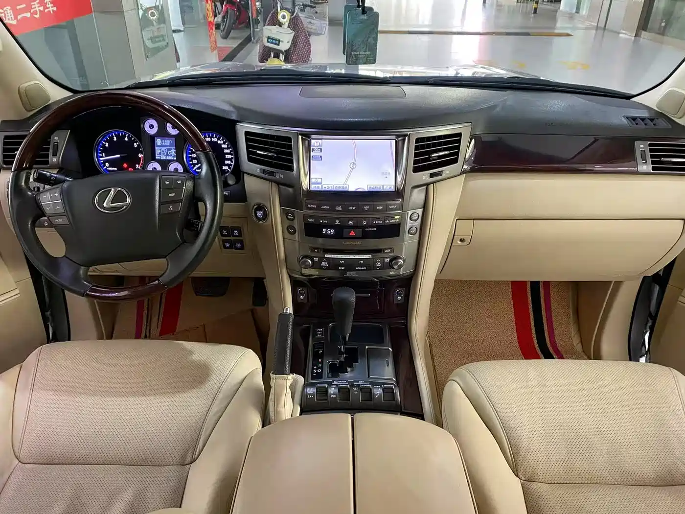Lexus LX 2010 2009 570