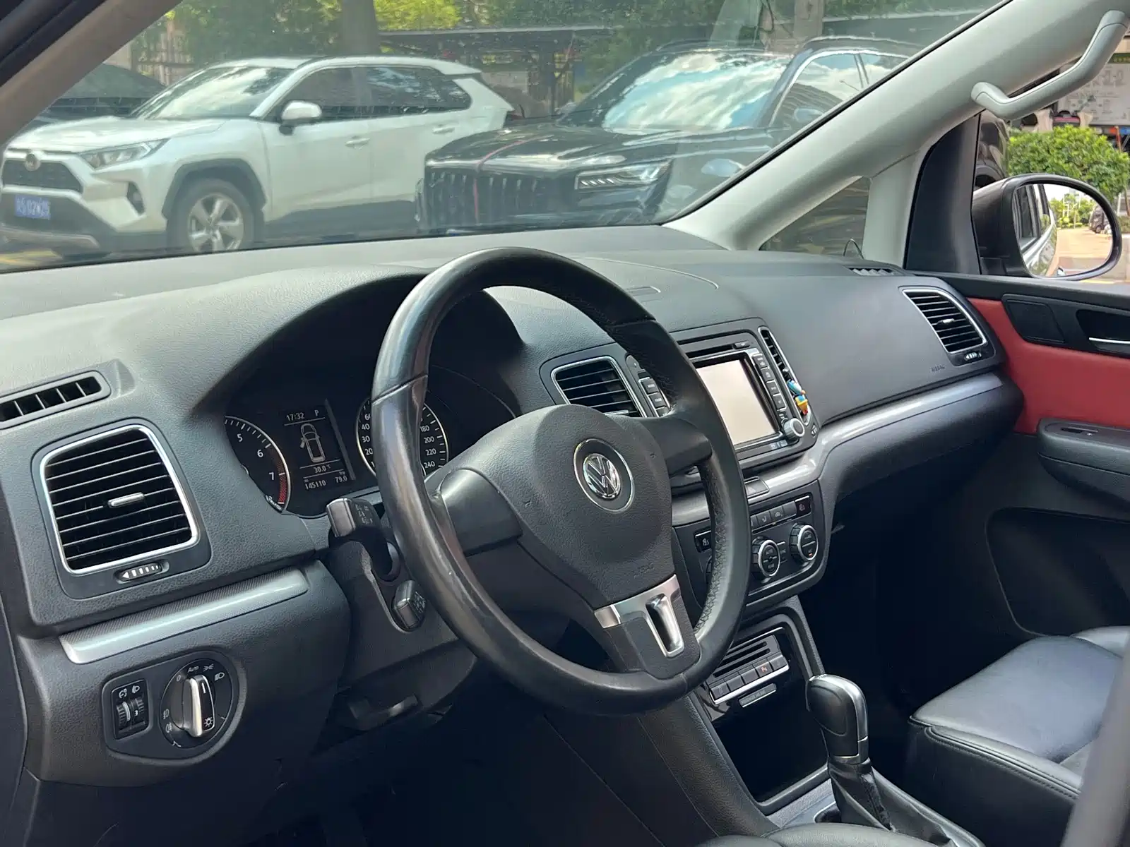 Фото 12 - Volkswagen Sharan