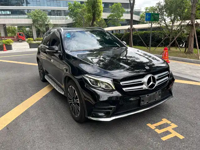 MERCEDES-BENZ GLC
