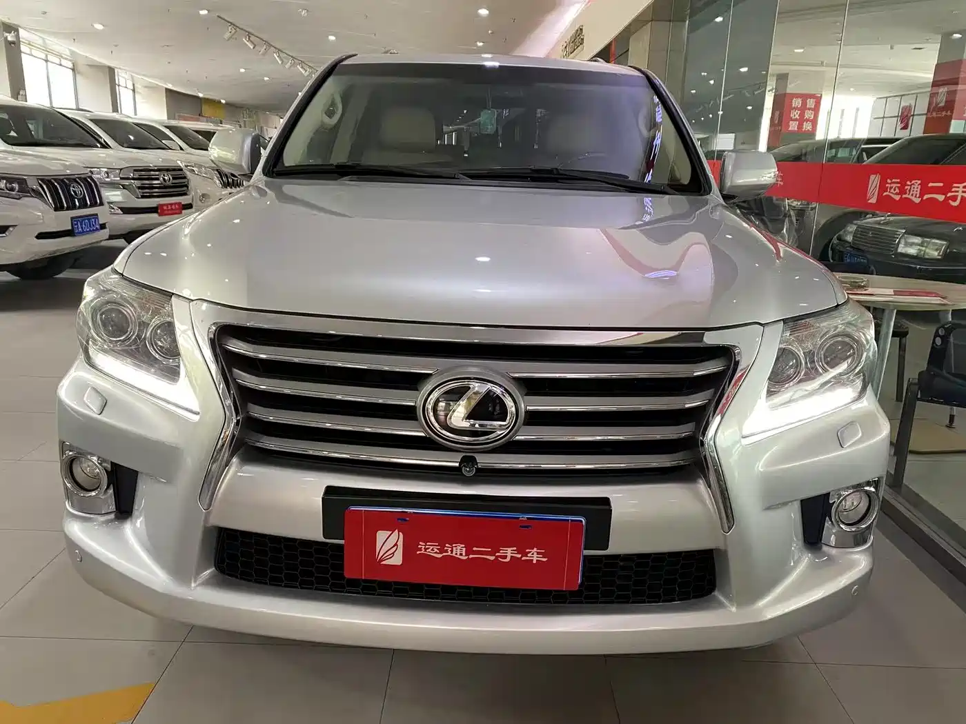 Lexus LX 2010 2009 570