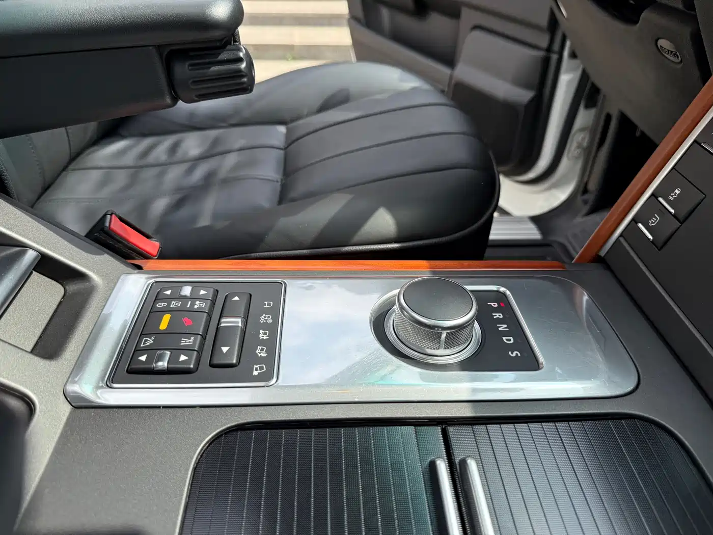 Land Rover Range Rover 2012 4.4 TDV8 фото 23