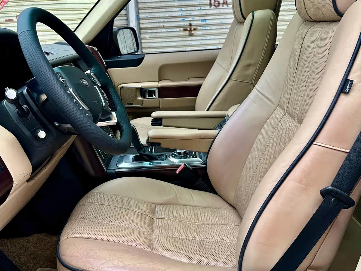 Land Rover Range Rover 2010 5.0 NA V8 HSE фото 8
