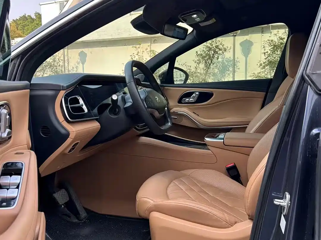 RISING AUTO FEIFAN R7