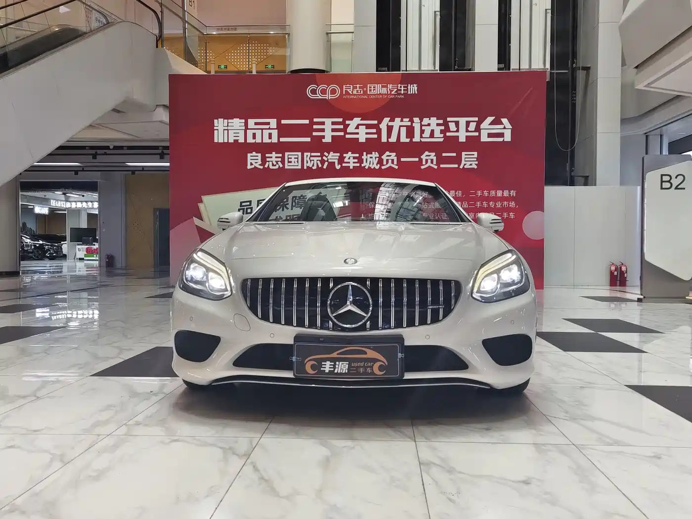 Mercedes-Benz SLC 2016 SLC 200 Sport фото 2