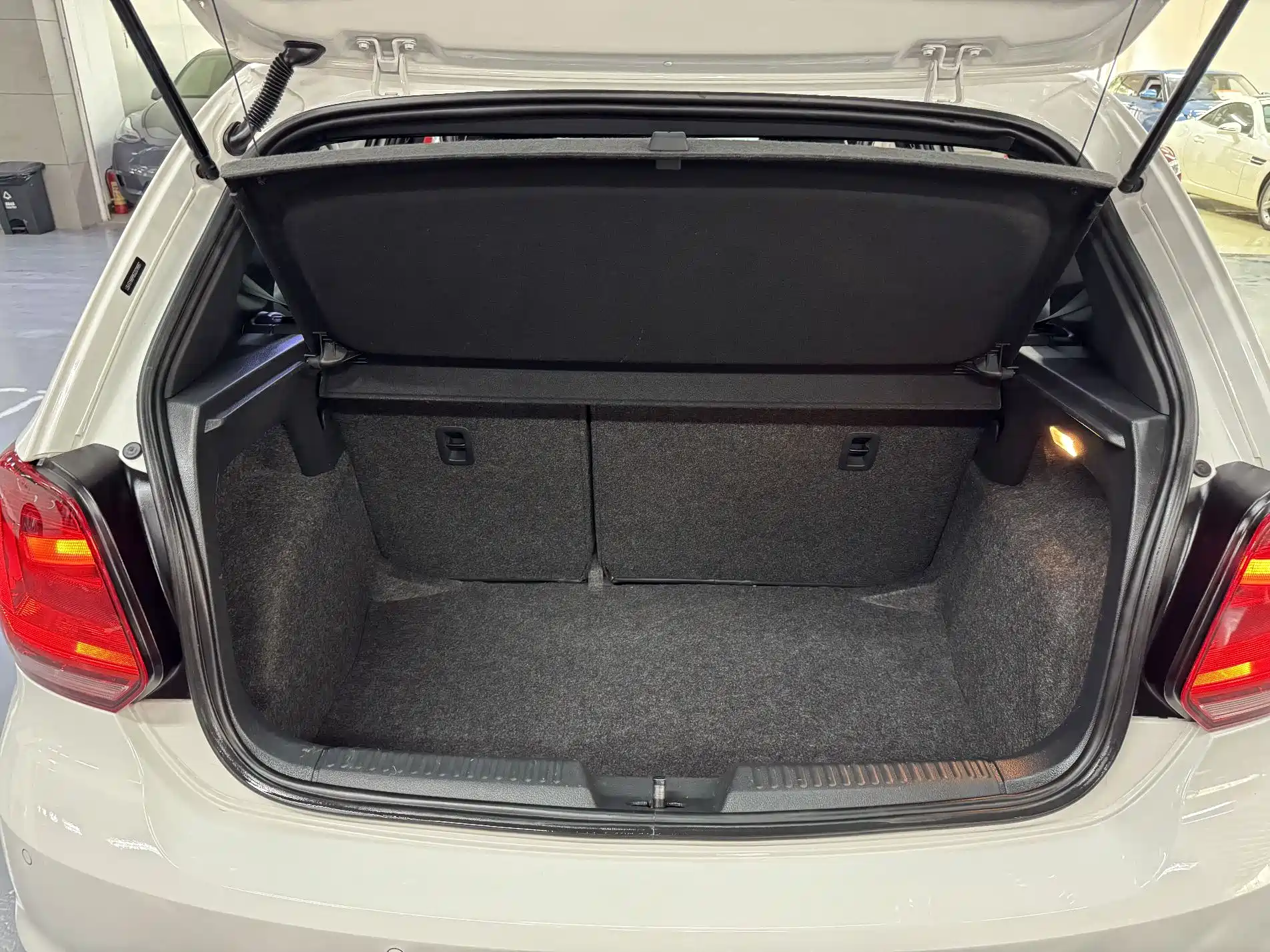 Photo 13 - Volkswagen Polo