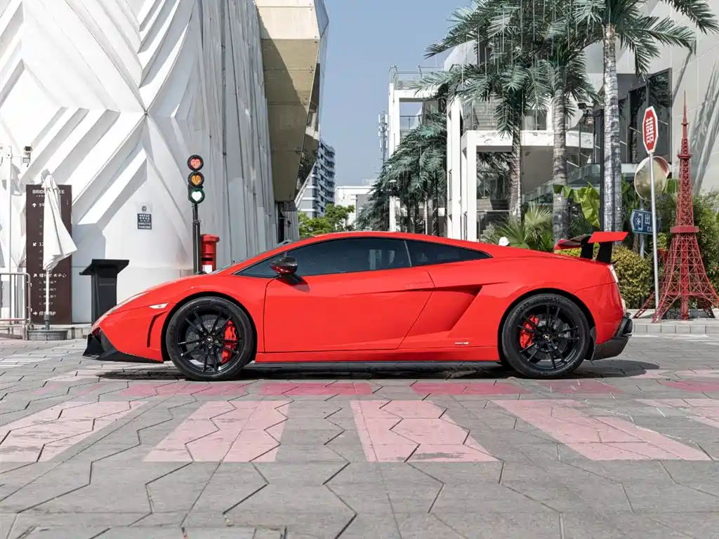 Lamborghini Gallardo 2012 LP 570-4 Super Trofeo Stradale фото 7