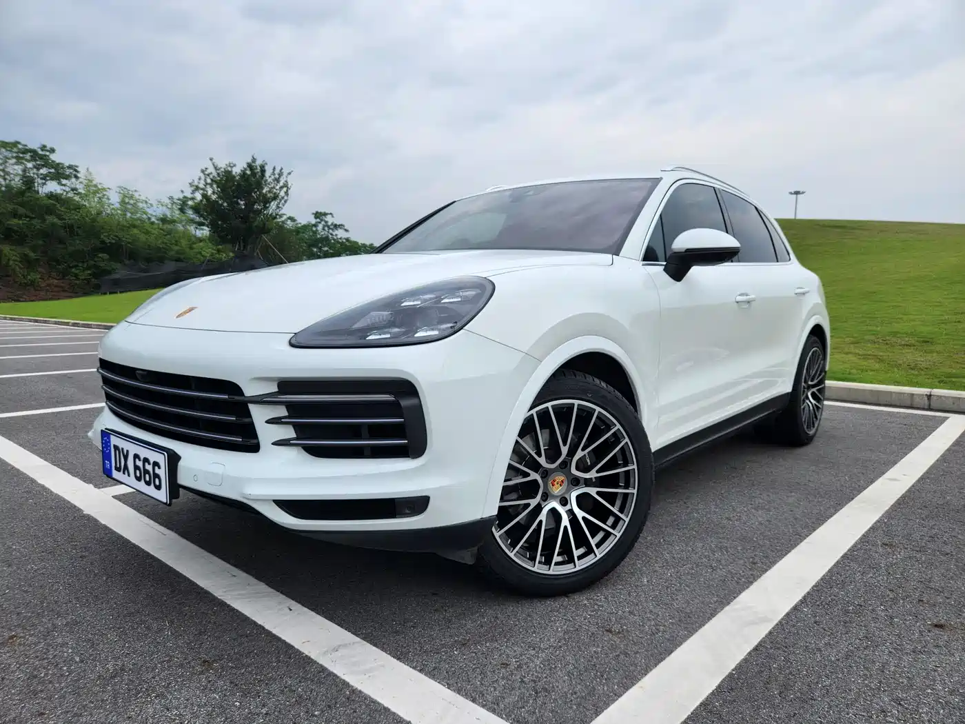 Porsche Cayenne 2019 Cayenne 3.0T