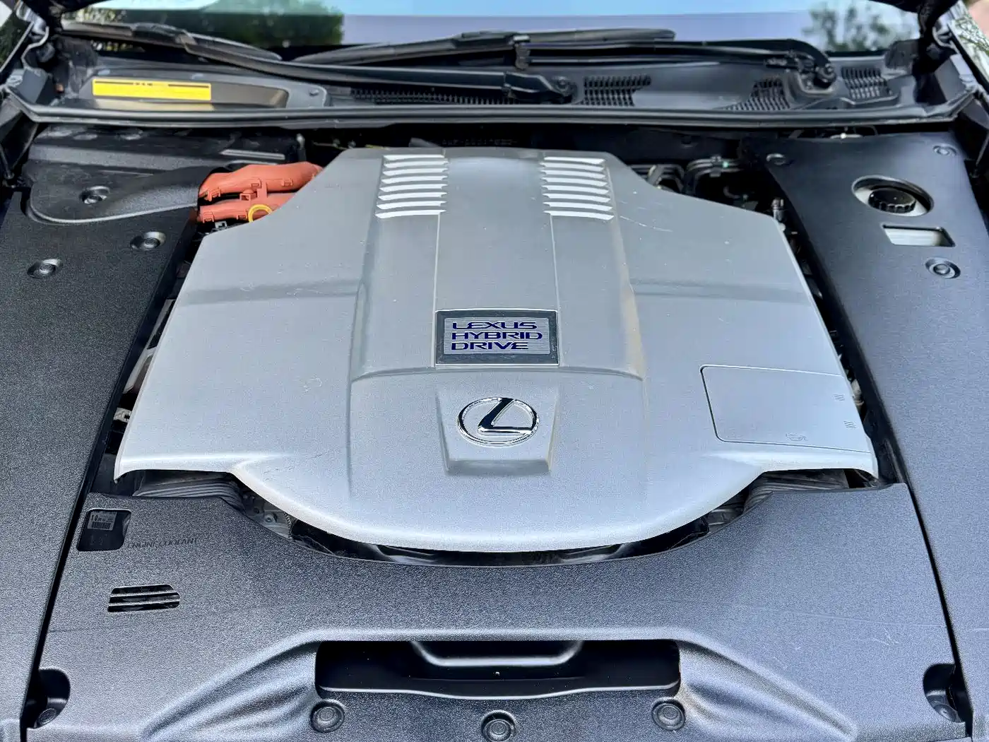 Lexus LS 2014 600hL фото 8