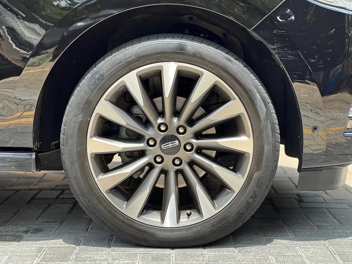Lincoln Navigator 2019 3.5T Ultimate China VI фото 21