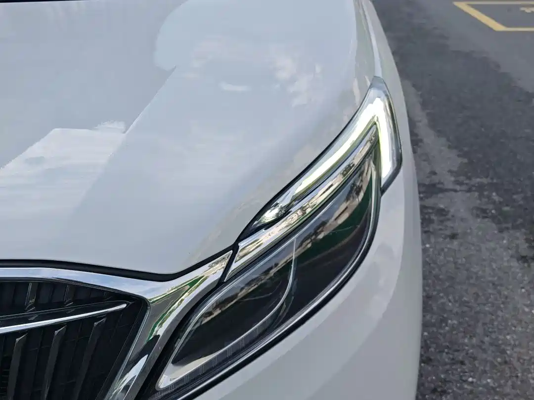 Buick GL8 2018 ES 28T Flagship Type China VI фото 5