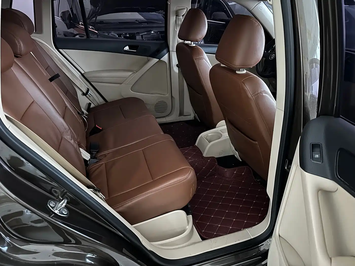 Volkswagen Tiguan 2015 1.8TSI Automatic 2WD Trendline фото 8