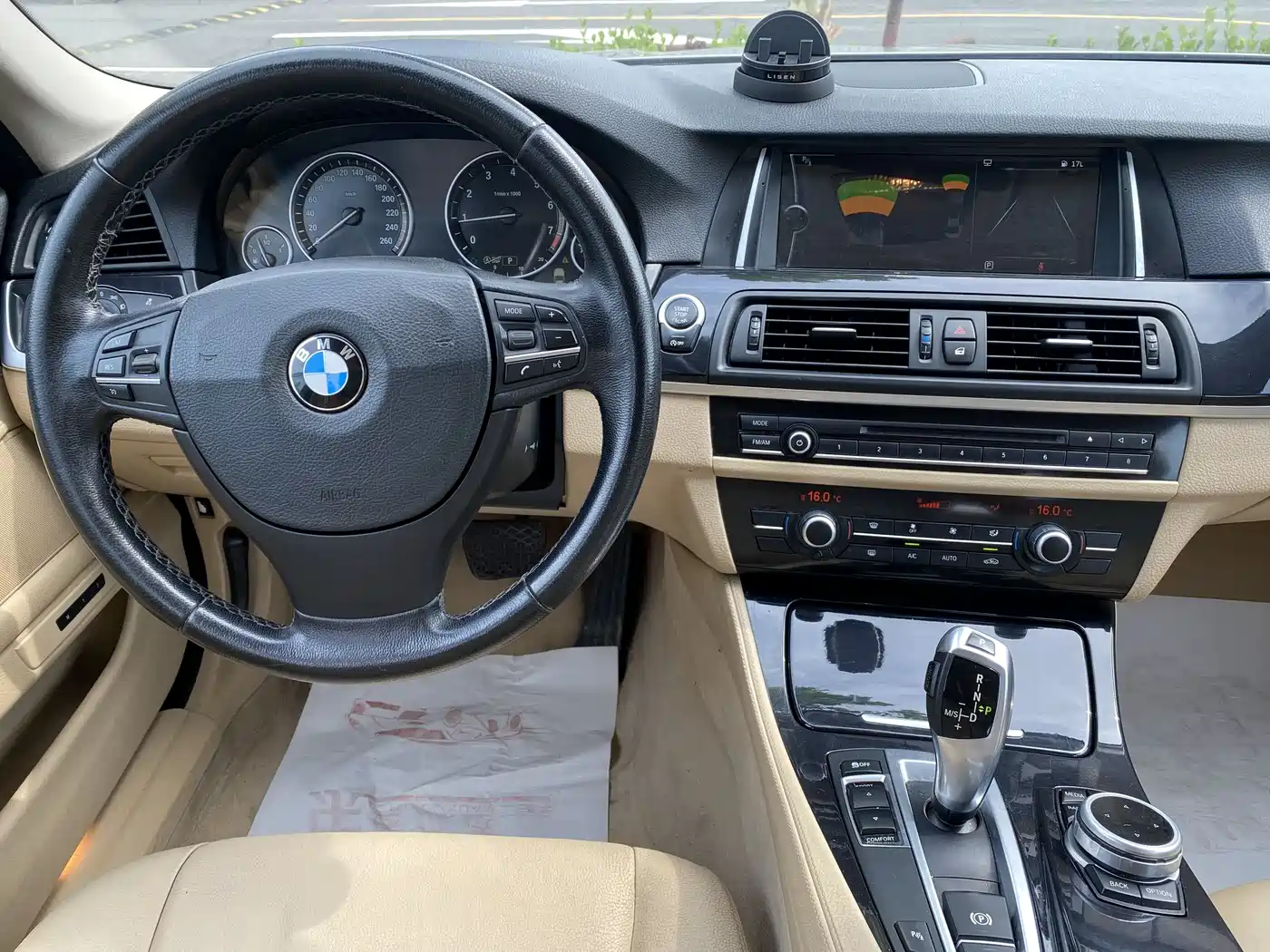 BMW 5 Series 2014 520Li Elegance фото 8