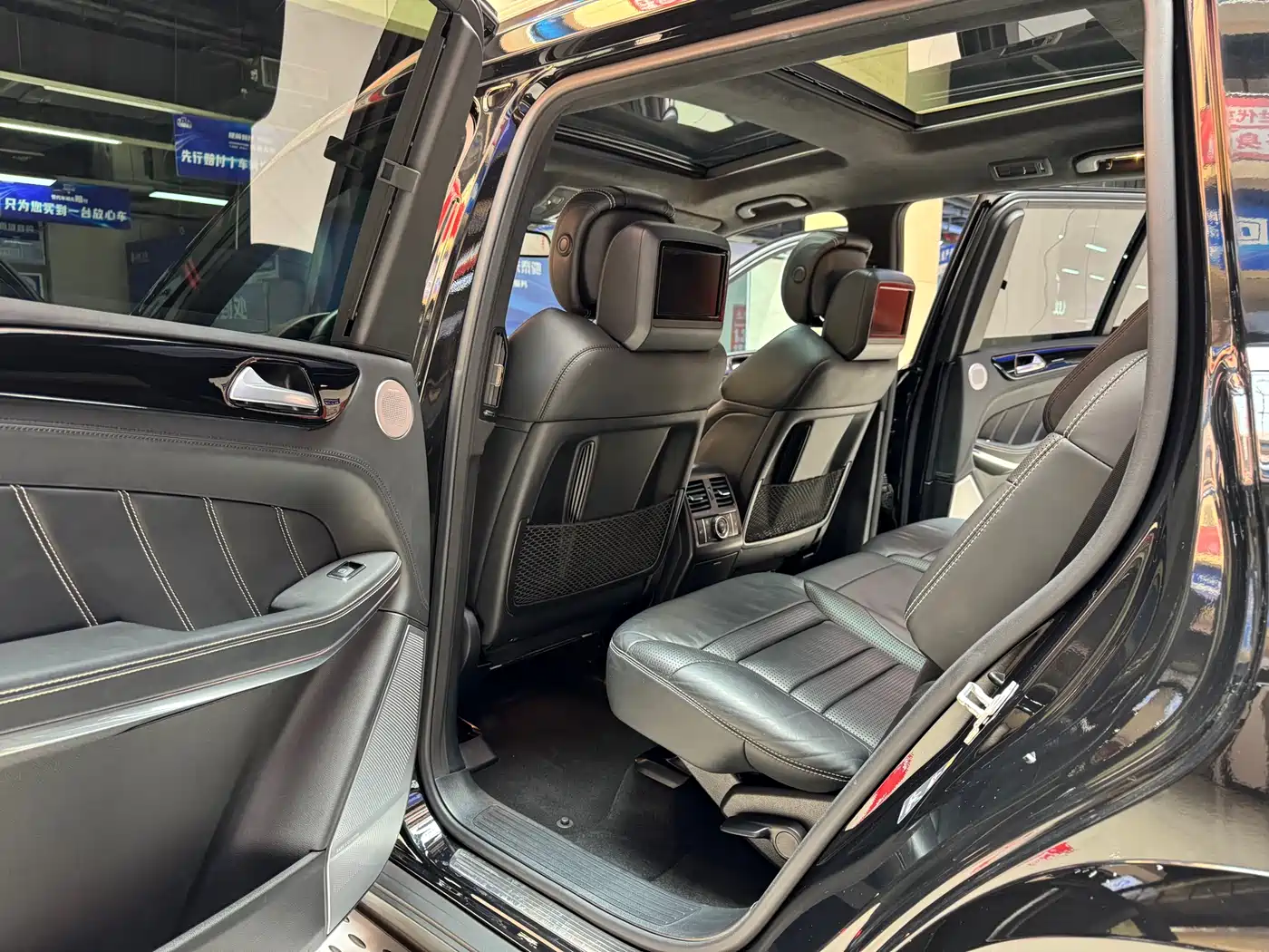 Mercedes-Benz GL-Class AMG 2014 AMG GL 63 фото 14
