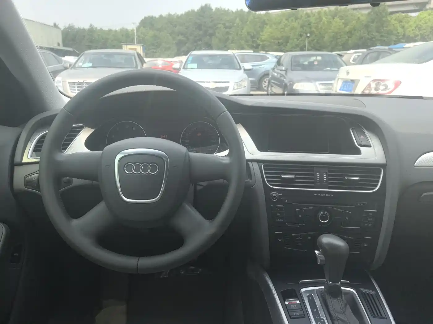 Audi A4L 2009 2.0 TFSI Standard фото 8