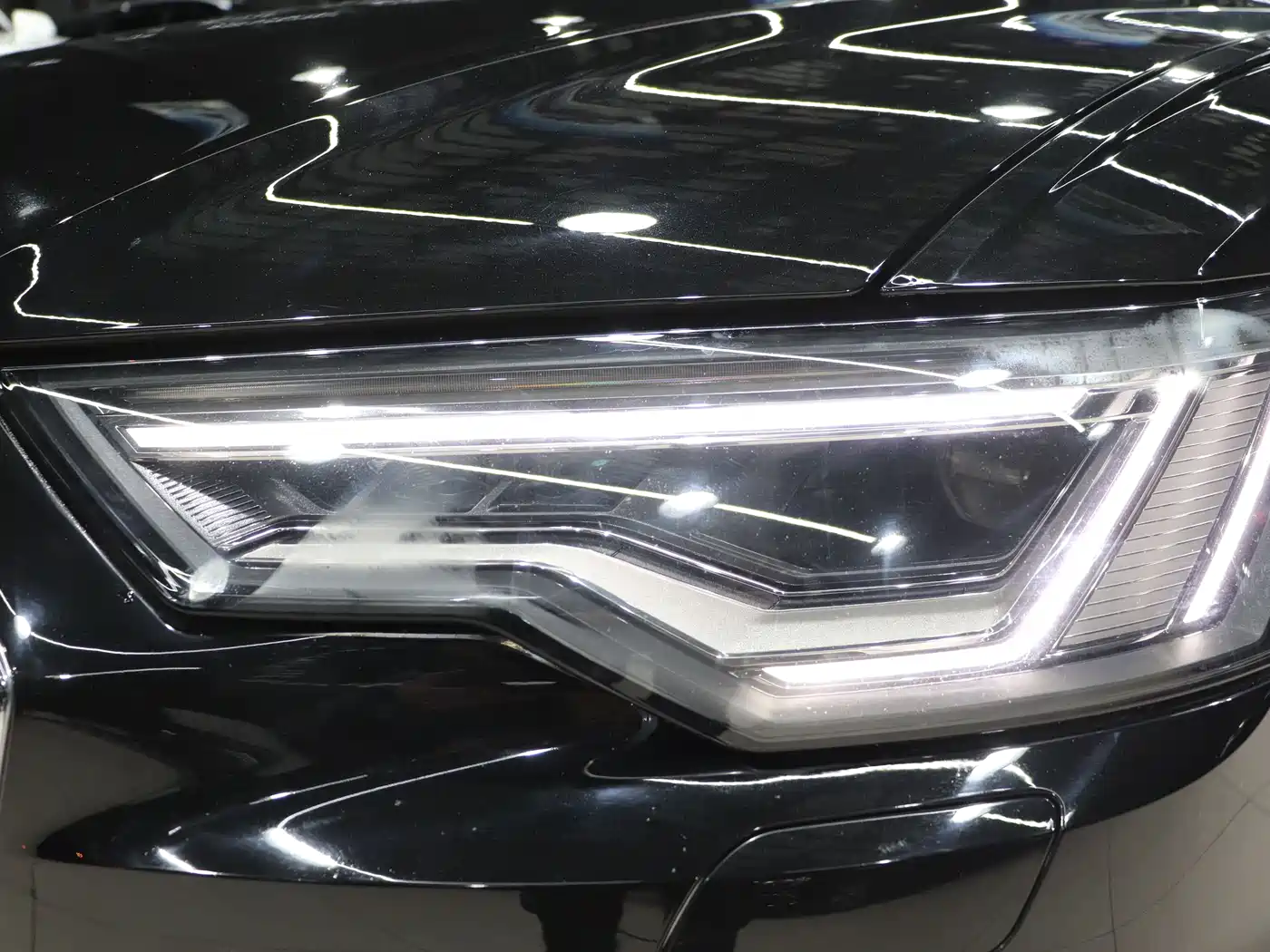 Audi A6L New Energy 2020 55 TFSI e quattro фото 13