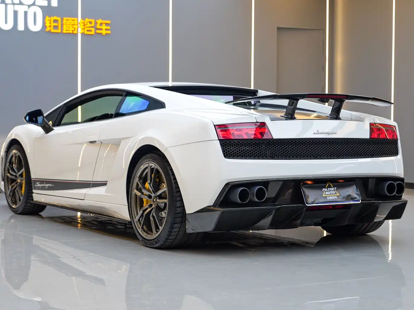 Lamborghini Gallardo 2011 LP 570-4 Superleggera фото 6