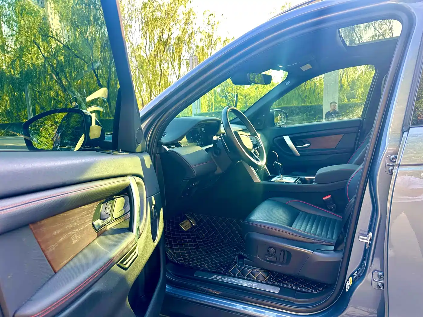 Land Rover Discovery Sport 2021 249PS R-Dynamic SE Performance Technology Edition 7-seater фото 10