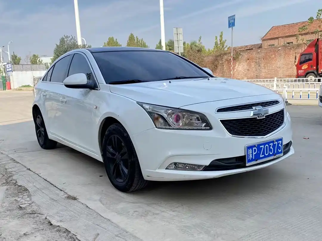 Chevrolet Cruze 2015 1.5L Classic SE AT фото 3