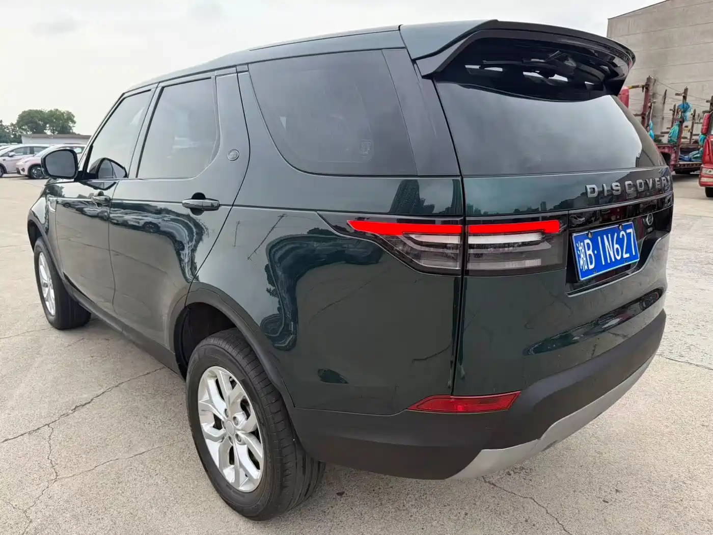 Land Rover Discovery 2017 3.0 SC V6 SE фото 6