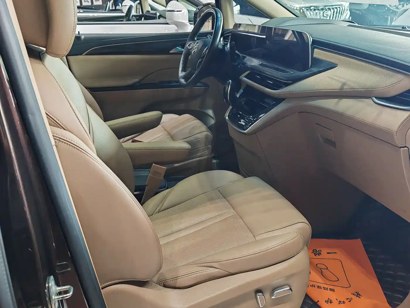 Buick GL8 2021 ES Landlord 653T Smart Flagship фото 11