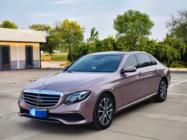 MERCEDES-BENZ E CLASS