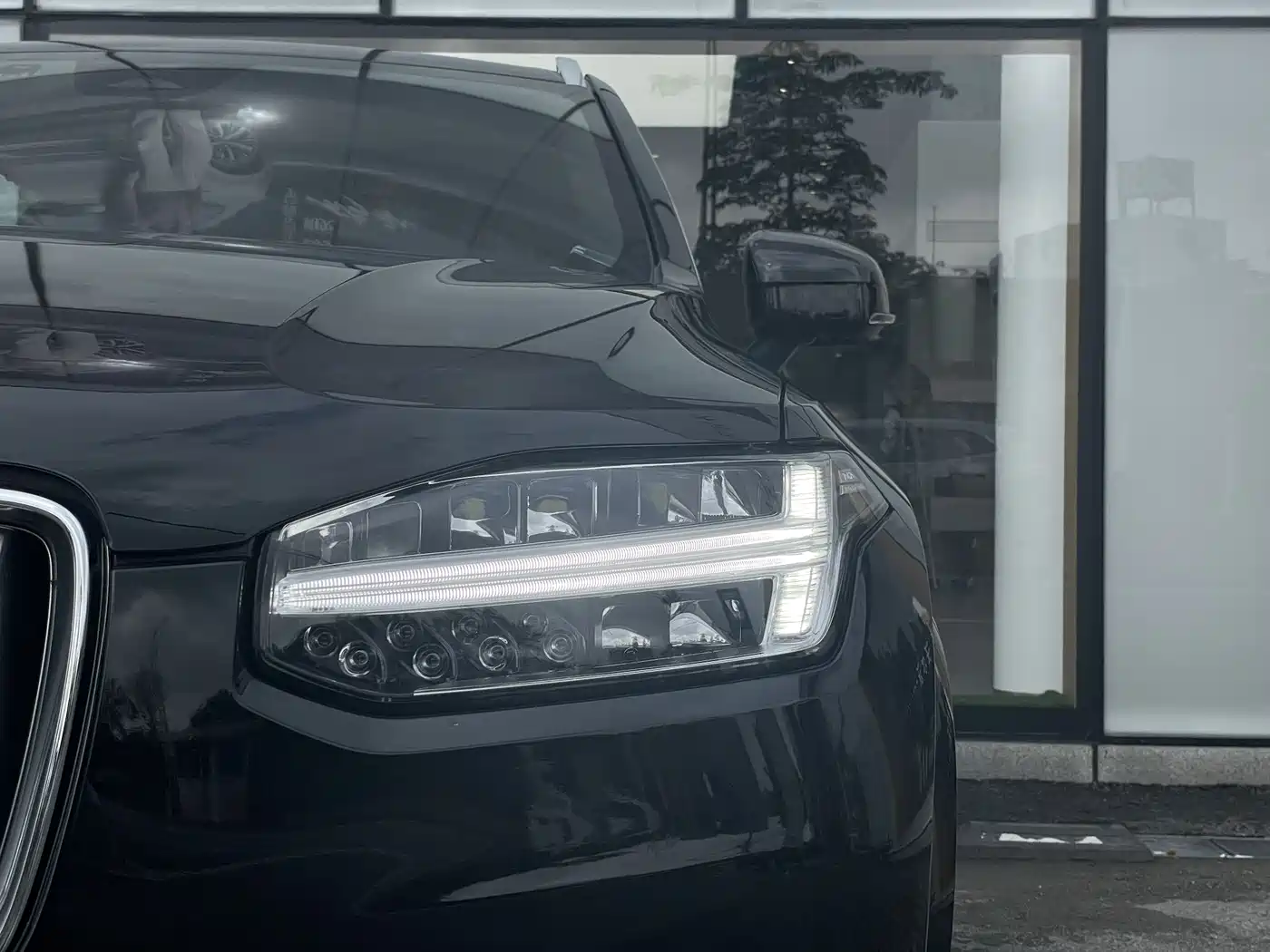 VOLVO XC90 PLUG IN HYBRID