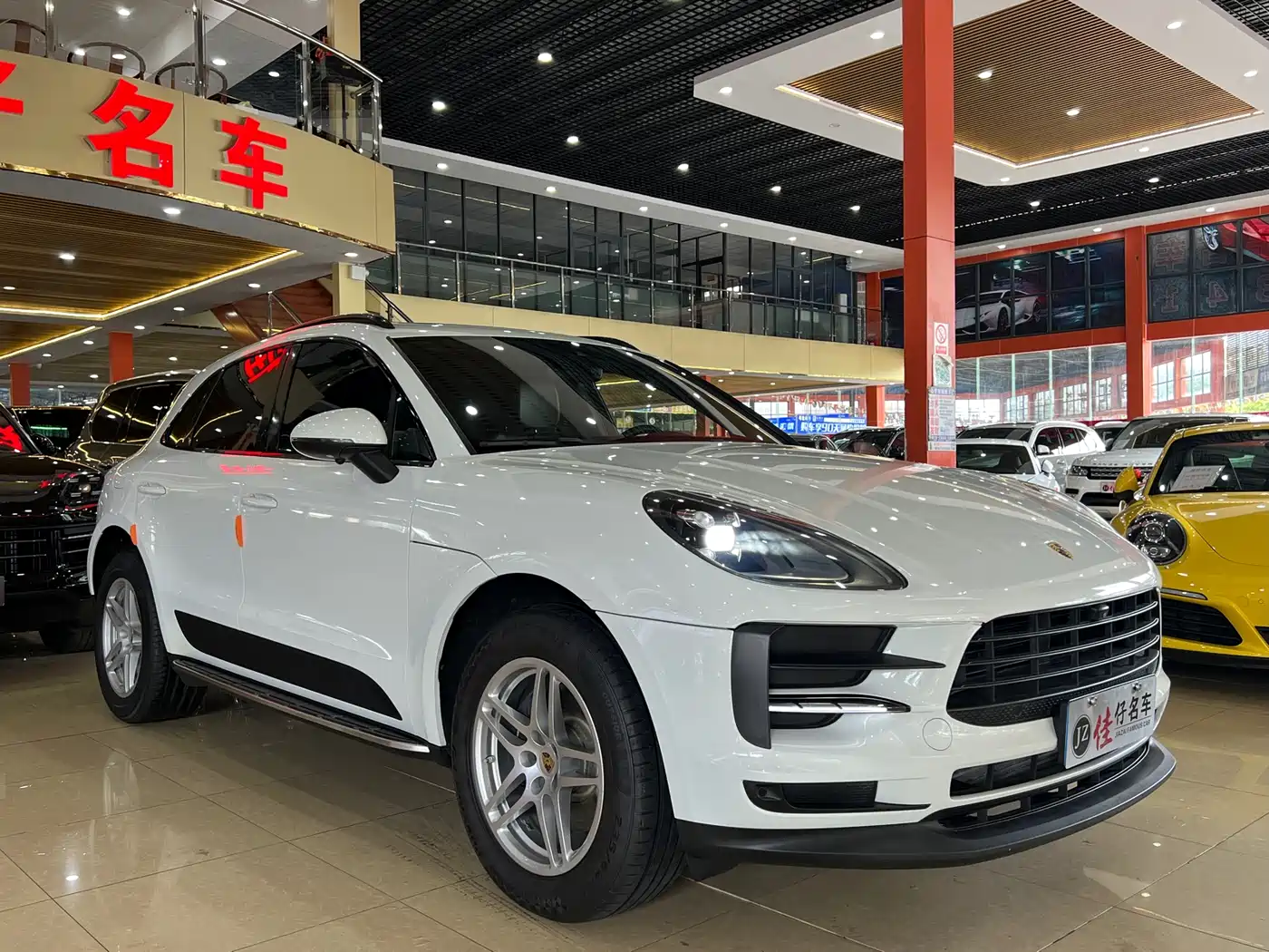 Porsche Macan 2018 Macan 2.0T фото 3