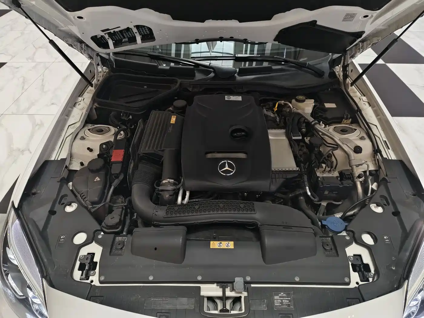 Mercedes-Benz SLC 2016 SLC 200 Sport фото 22