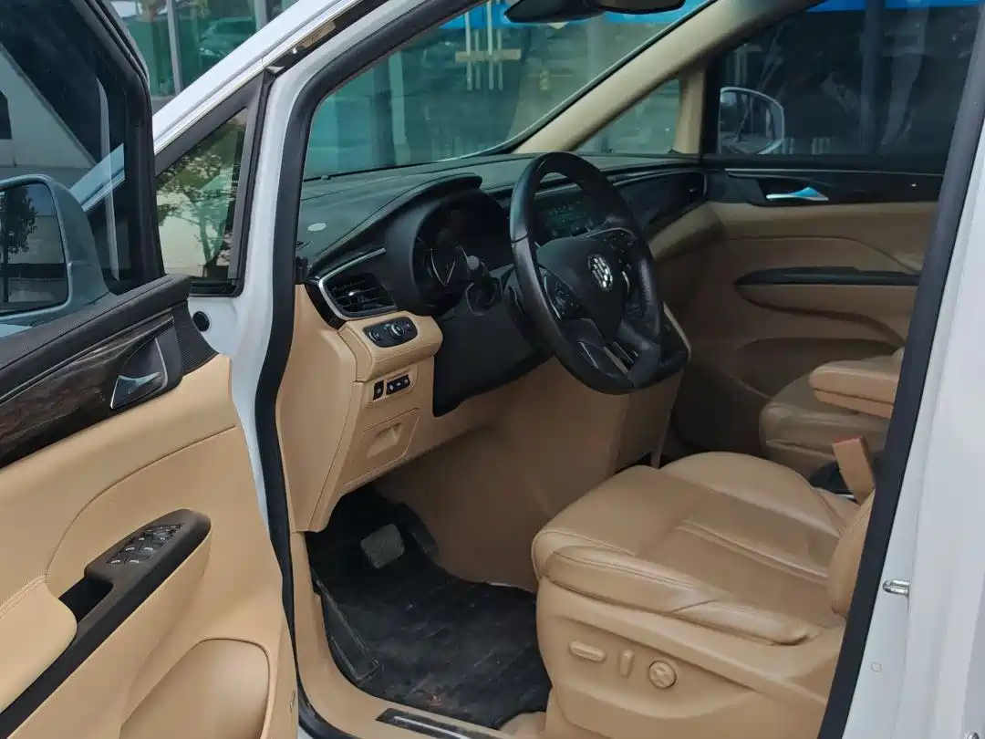 Buick GL8 2018 ES 28T Flagship Type China VI фото 9