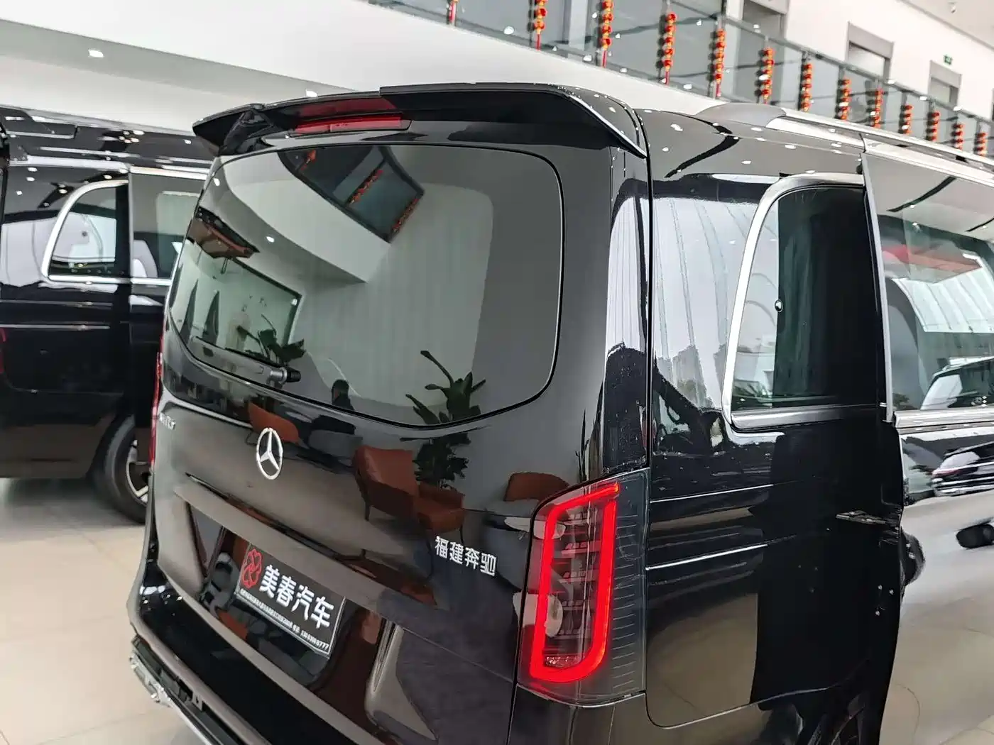 Mercedes-Benz Vito 2024 2.0T Elite Edition 7-Seater фото 14